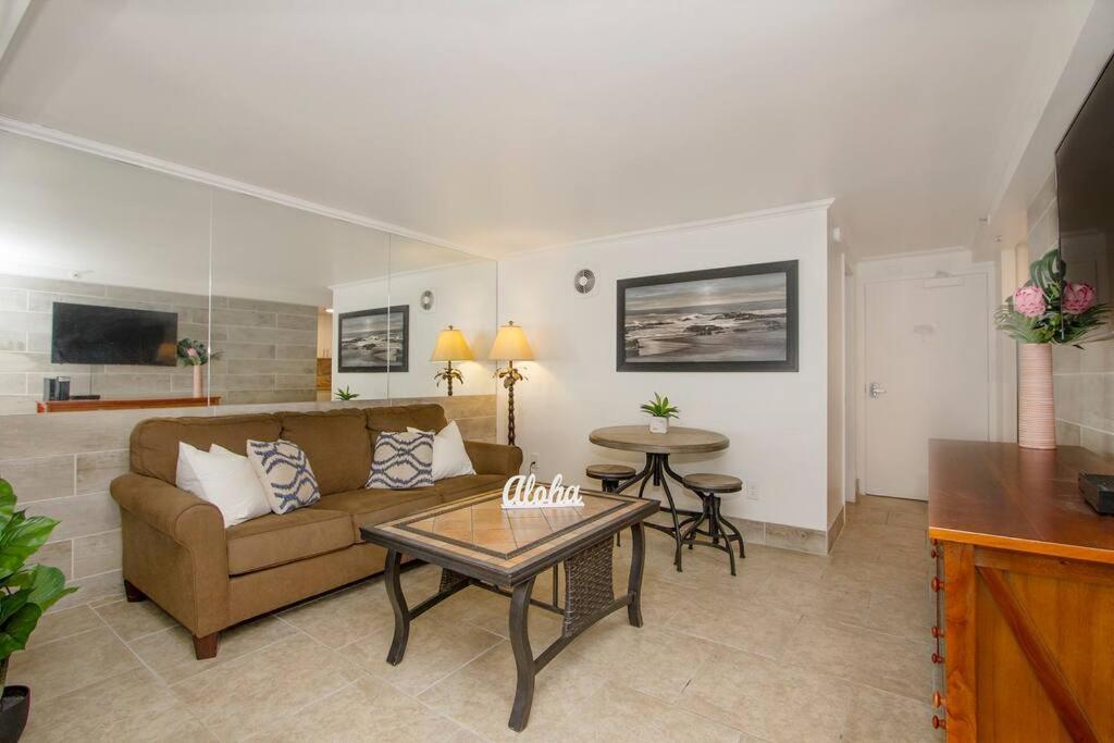 Diamond Head Beach Hotel Honolulu Room photo