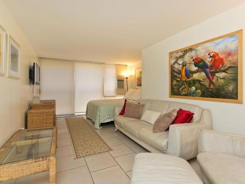 Diamond Head Beach Hotel Honolulu Room photo