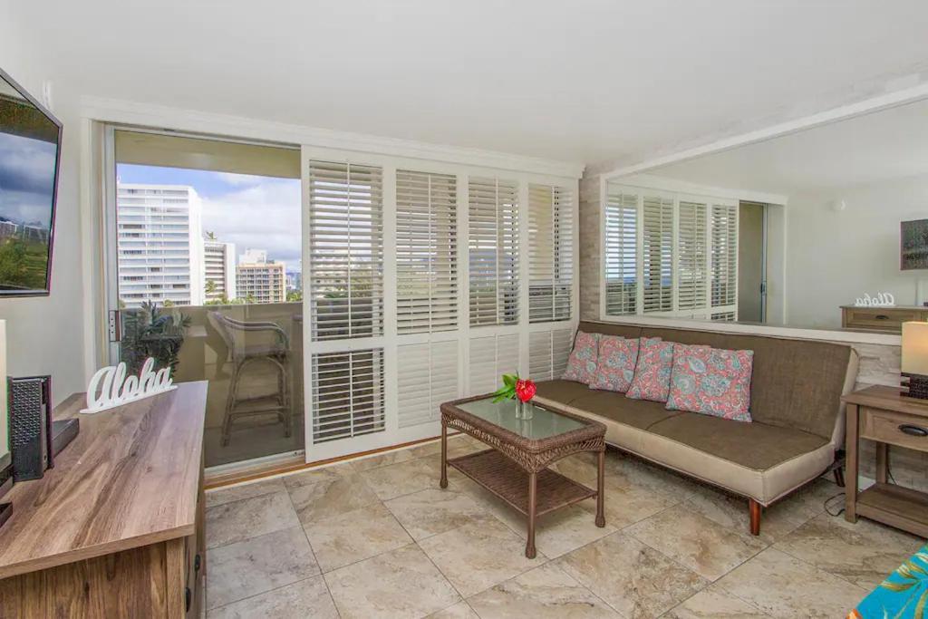 Diamond Head Beach Hotel Honolulu Room photo