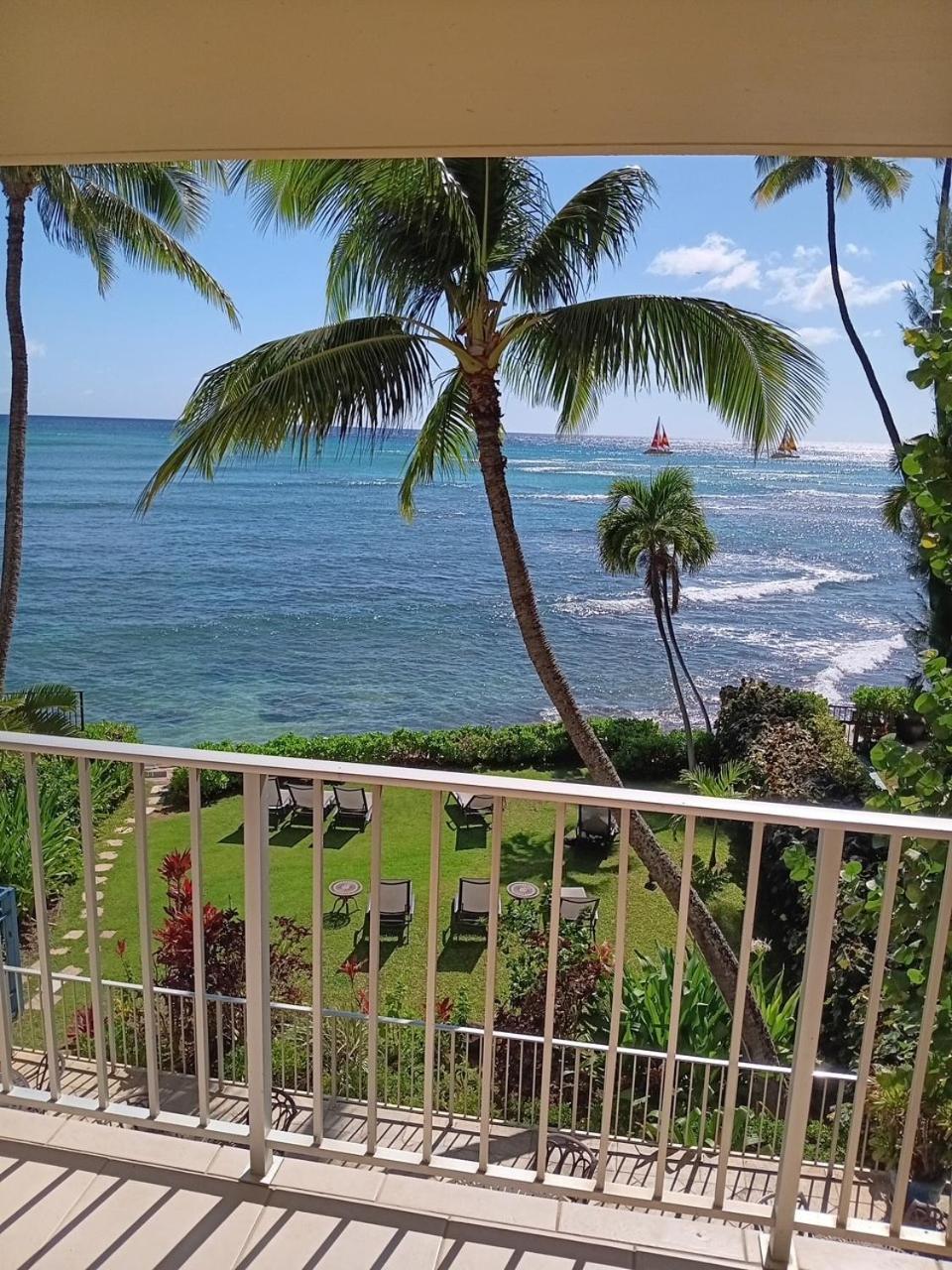 Diamond Head Beach Hotel Honolulu Exterior photo